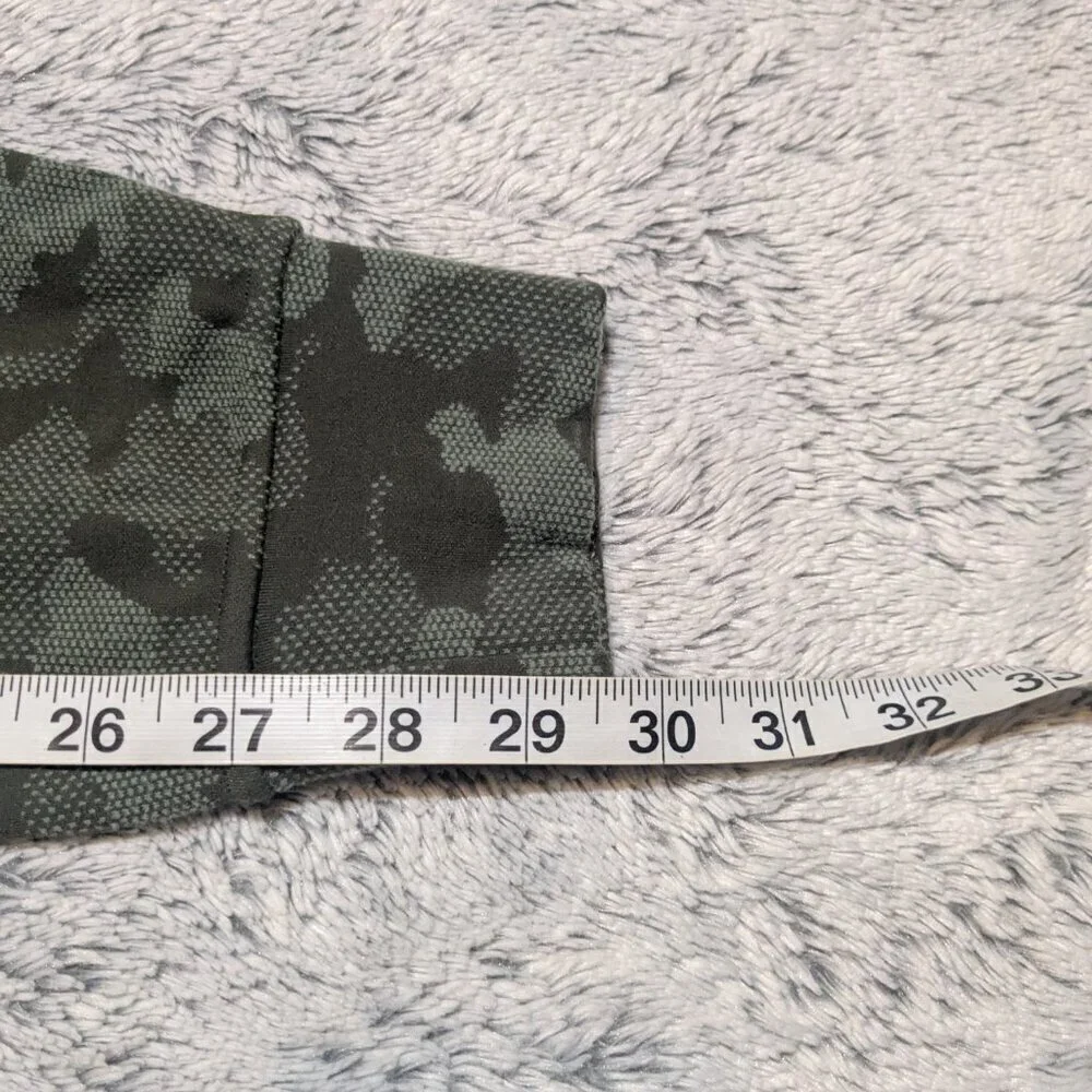 Lululemon Ready to Rulu Jogger Green Camo Size 2 Pants 29